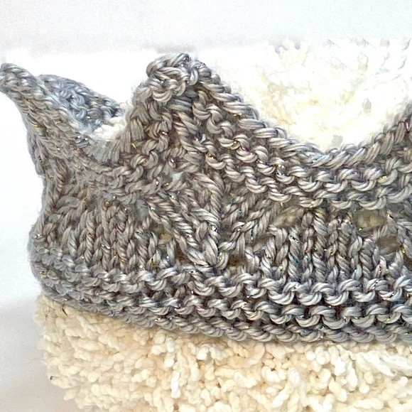 NWT Hand Knit Toddler/Infant Silver Crown with Sparkles - Picture 2 of 6